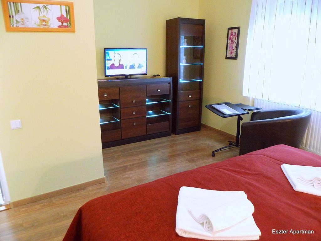 Eszter Apartman Бекесксаба Екстериор снимка