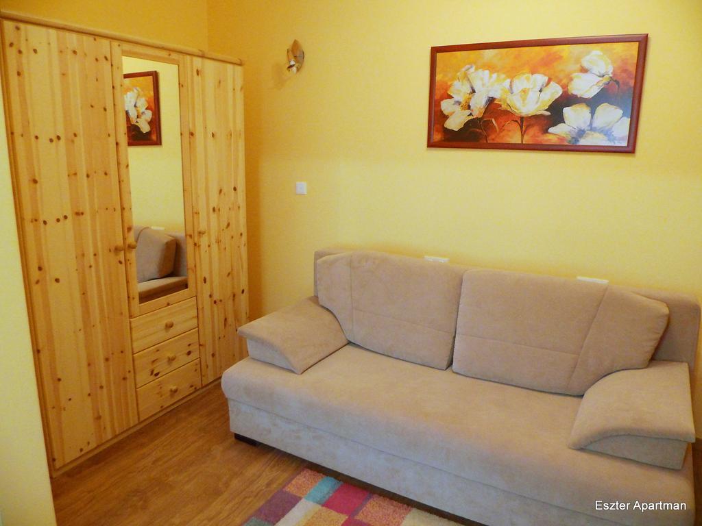 Eszter Apartman Бекесксаба Екстериор снимка