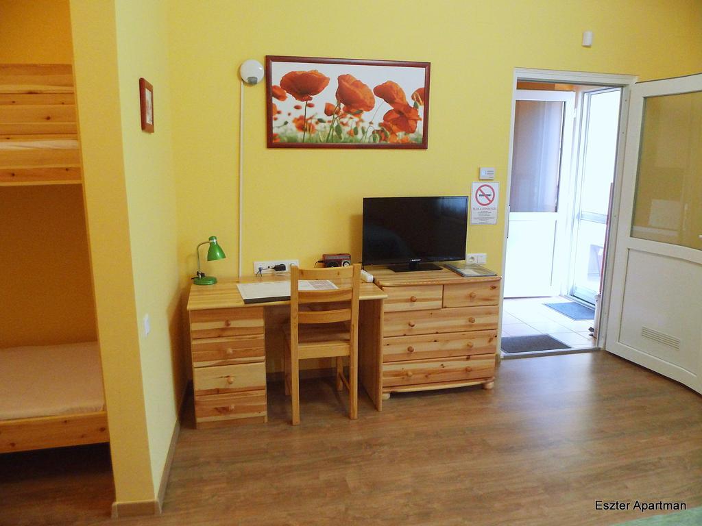 Eszter Apartman Бекесксаба Екстериор снимка