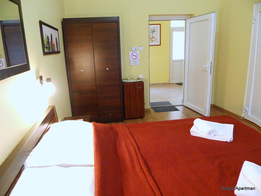 Eszter Apartman Бекесксаба Екстериор снимка
